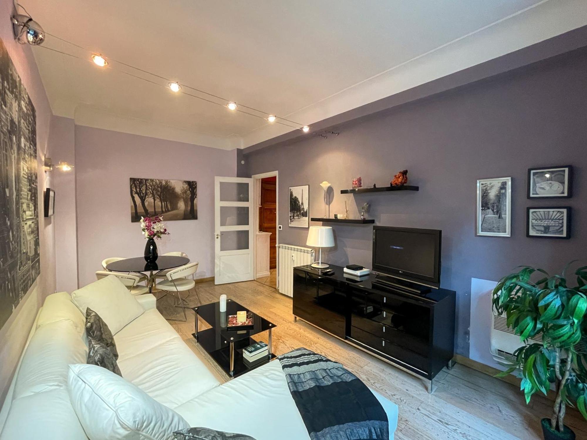 Comte De Luxury 4 Pers Parking Wifi Ac Apartment *