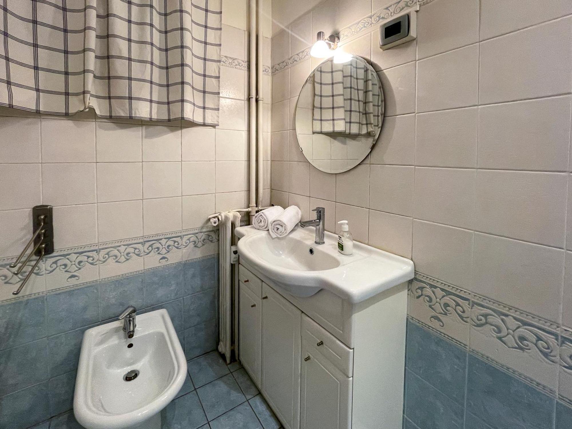 Apartment Comte De Luxury 4 Pers Parking Wifi Ac